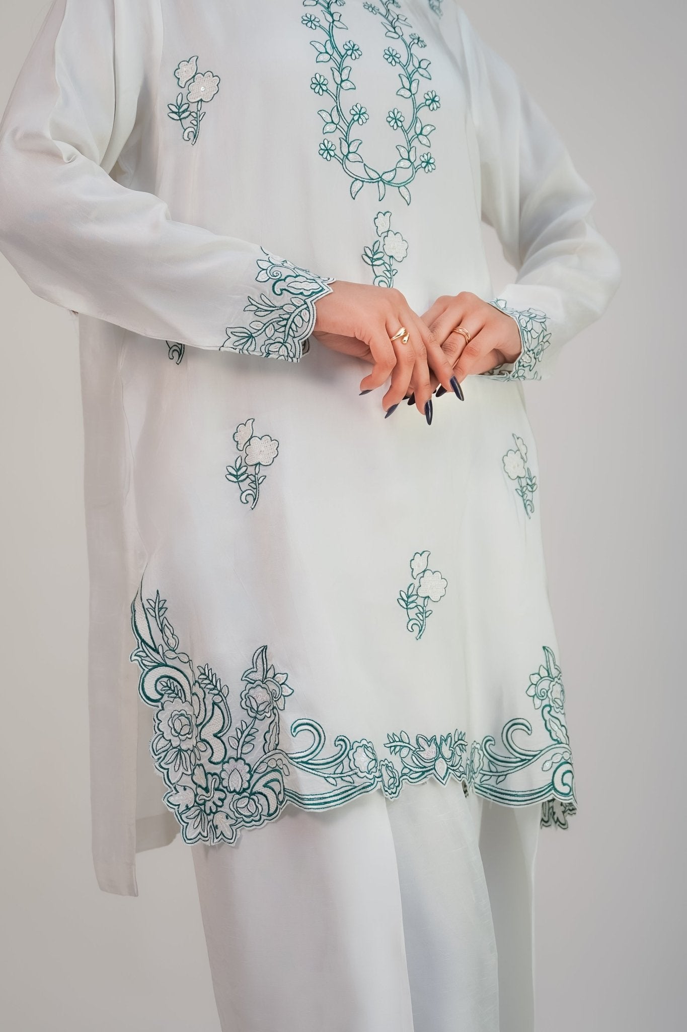 Rayhana – Ivory & Green Embroidered Silk 3 Piece Suit - ZaynahQalb